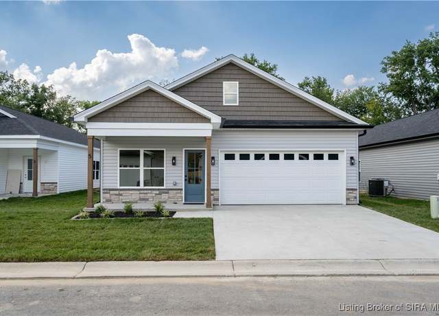 Property at 5 Cedargrove Ln, Jeffersonville, IN 47130, 3 beds, 2 baths