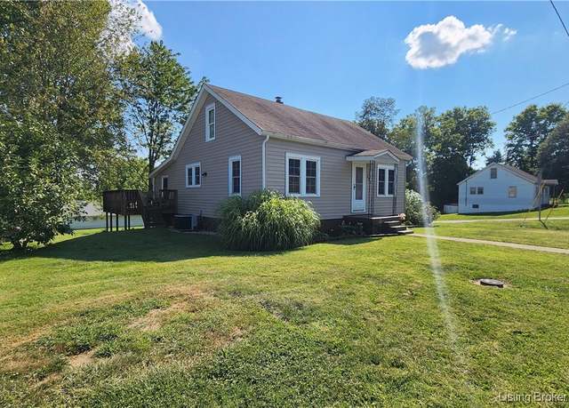Property at 501 E Homer St, Salem, IN 47167, 3 beds, 1 bath
