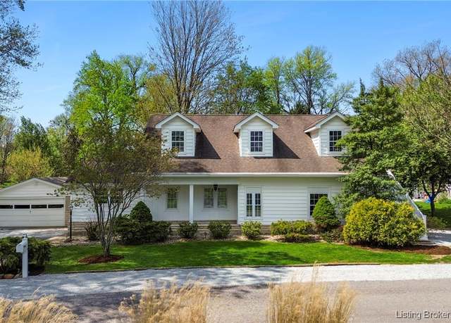 Property at 1101 Roosevelt Dr, Jeffersonville, IN 47130, 3 beds, 3 baths