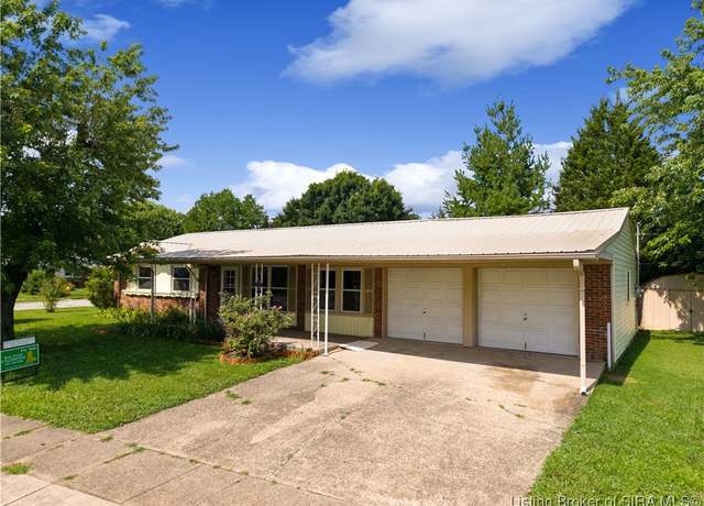 Property at 2150 Lombardy Dr, Clarksville, IN 47129, 3 beds, 1 bath