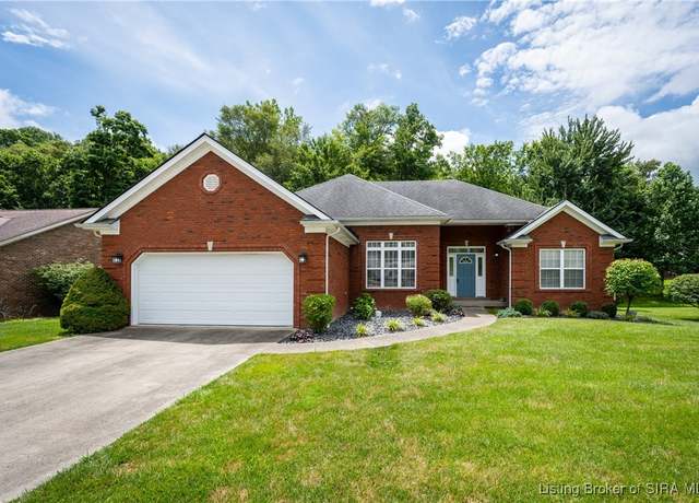 Property at 1807 Sterling Oaks Dr, Sellersburg, IN 47172, 4 beds, 3 baths