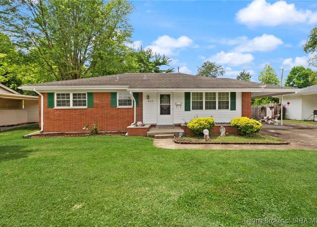 Property at 829 Foxglove Dr, Jeffersonville, IN 47130, 2 beds, 2 baths