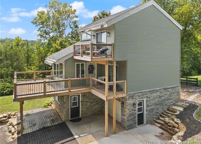 Property at 807 Woodland Ave, Corydon, IN 47112, 3 beds, 2.5 baths