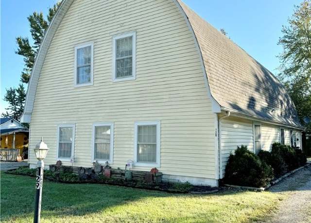 Property at 127 S 4th St, Austin, IN 47102, 4 beds, 2 baths