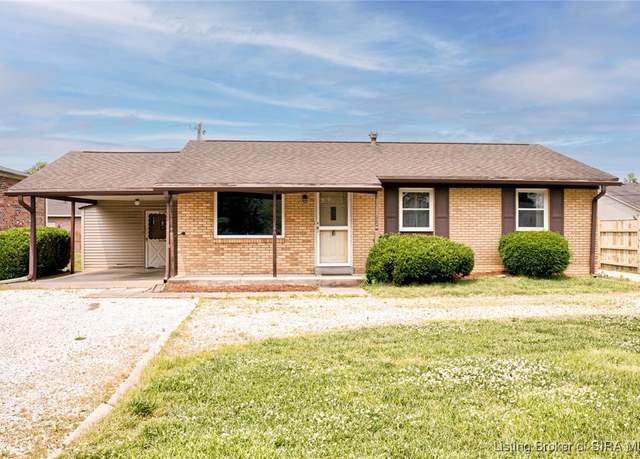 Property at 6412 E Oak St, Evansville, IN 47715, 3 beds, 1.5 baths