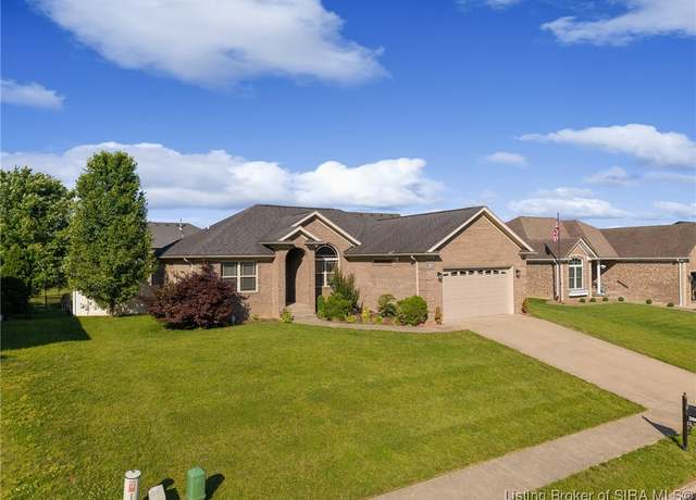 Property at 3806 Muirfield Dr, New Albany, IN 47150, 3 beds, 3 baths