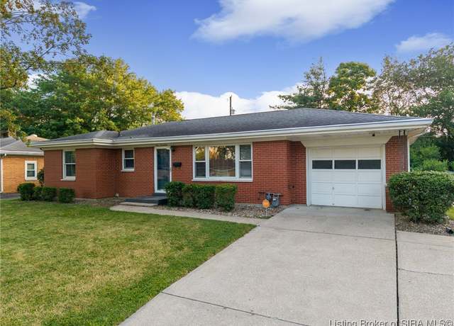 Property at 117 Rossmoore Dr, New Albany, IN 47150, 3 beds, 2 baths