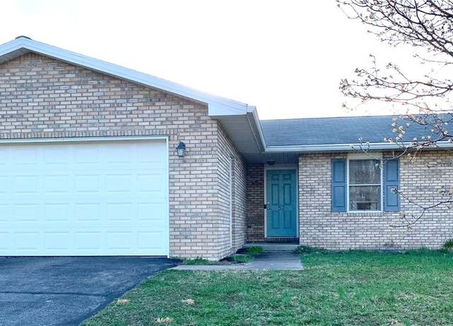 Property at 52 S Country Manor Blvd, Madison, IN 47250, 3 beds, 2 baths