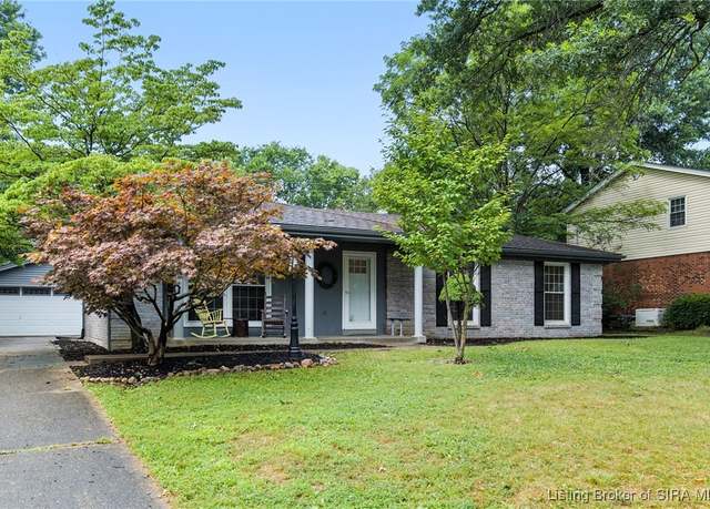 Property at 1805 Creekside Dr, Clarksville, IN 47129, 4 beds, 2 baths