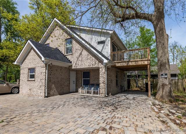 Property at 1626 Kehoe Ln, Jeffersonville, IN 47130, 4 beds, 3 baths