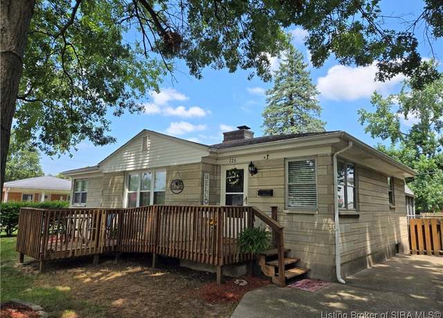 Property at 726 Roma Ave, Jeffersonville, IN 47130, 3 beds, 1 bath