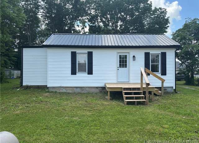 Property at 4329 E Canton Rd, Salem, IN 47167, 2 beds, 1 bath