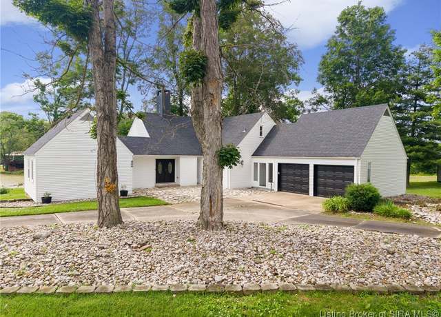 Property at 8509 Dillon Rd, Charlestown, IN 47111, 3 beds, 3 baths