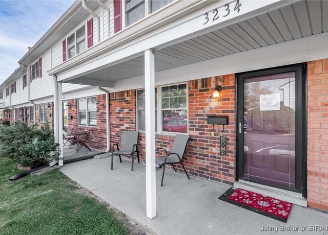 Property at 3234 Wooded Way, Jeffersonville, IN 47130, 2 beds, 1.5 baths