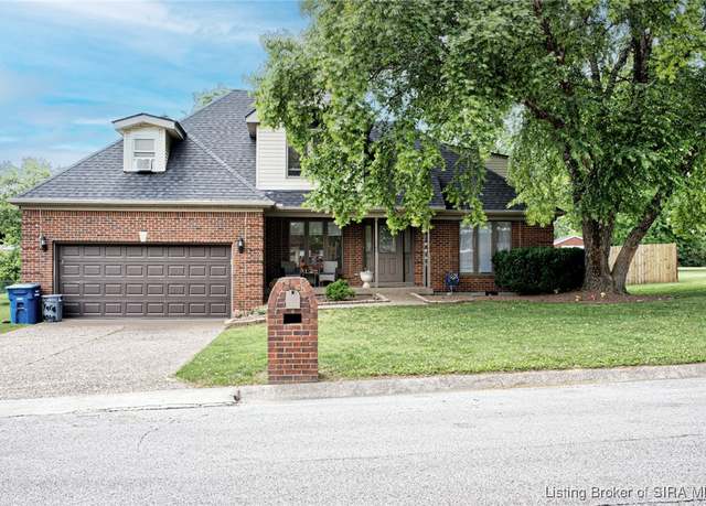 Property at 572 Fulton St, Sellersburg, IN 47172, 4 beds, 2.5 baths