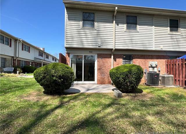 Property at 3064 Wooded Way, Jeffersonville, IN 47130, 2 beds, 1.5 baths