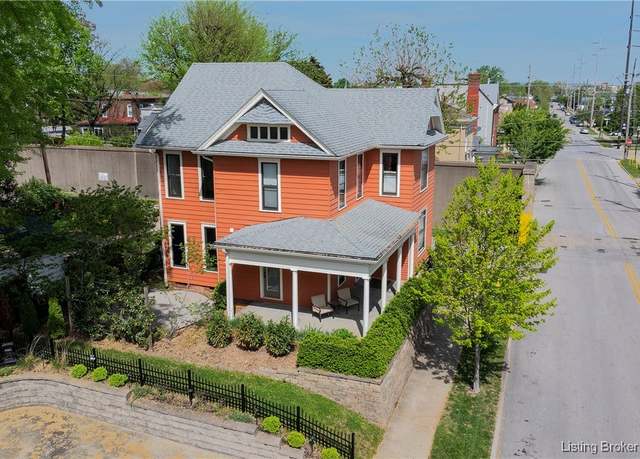 Property at 115 Pearl St, Jeffersonville, IN 47130, 3 beds, 2.5 baths