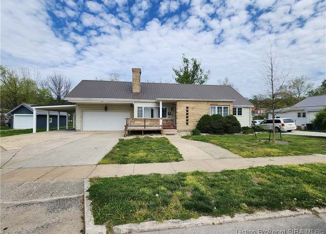 Property at 524 W Water St, Paoli, IN 47454, 3 beds, 2.5 baths