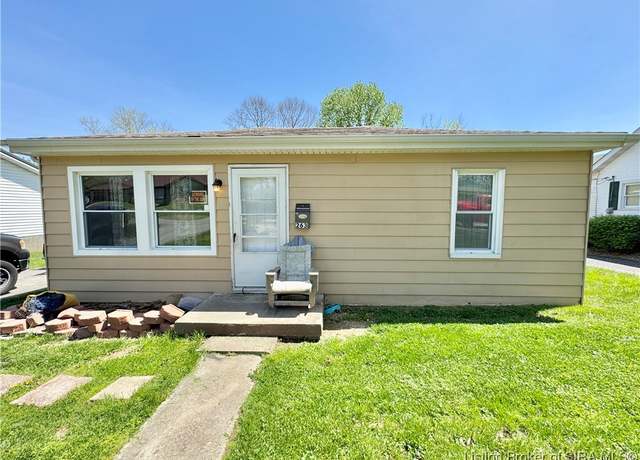 Property at 263 S First St, Austin, IN 47102, 3 beds, 1 bath