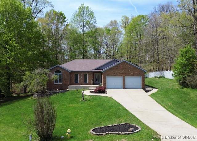 Property at 4052 Tanglewood Dr, Floyds Knobs, IN 47119, 3 beds, 2 baths