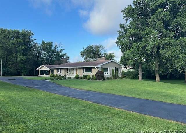 Property at 1 N Cavanaugh Ct, Salem, IN 47167, 3 beds, 2 baths