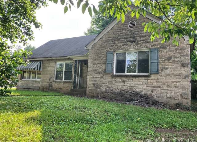 Property at 2705 Charlestown Rd, New Albany, IN 47150, 2 beds, 1 bath