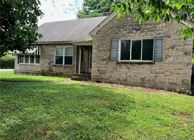 Property at 2705 Charlestown Rd, New Albany, IN 47150, 2 beds, 1 bath