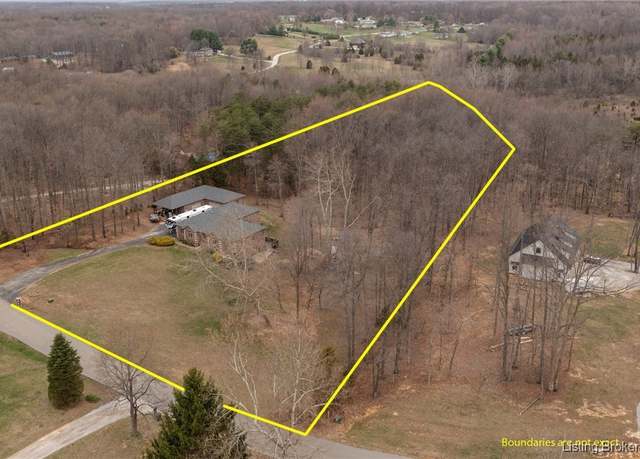 Property at 5834 E Bear Creek Rd, Pekin, IN 47165, 4 beds, 3 baths