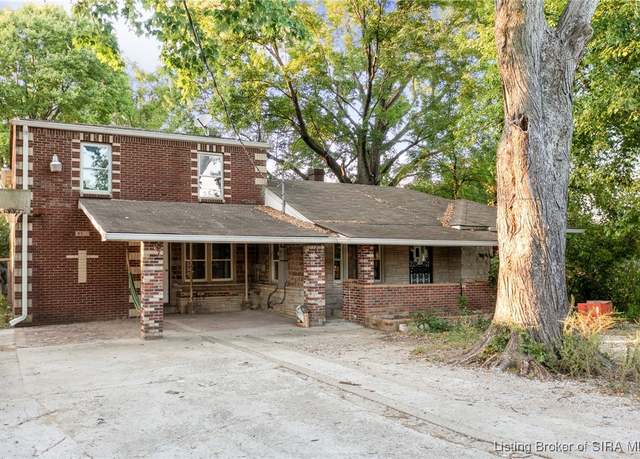 Property at 8113 Old State Road 60, Sellersburg, IN 47172, 5 beds, 2 baths