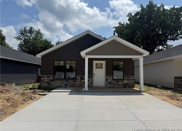 Property at 1402 Frederick Ave, Jeffersonville, IN 47130, 3 beds, 2 baths