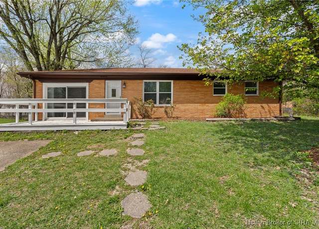 Property at 3371 Highland Dr, Floyds Knobs, IN 47119, 3 beds, 1 bath