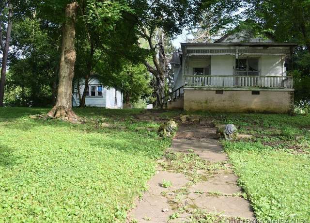 Property at 620 Main St, Charlestown, IN 47111, 3 beds, 1 bath