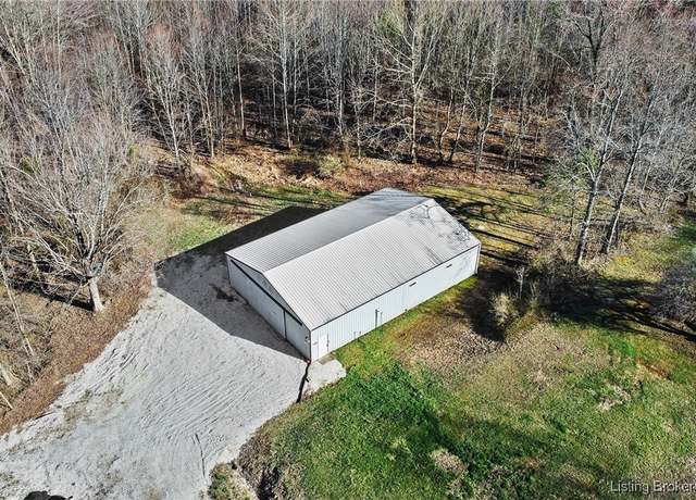 Property at 7071 W Gilliatt, Eckerty, IN 47116, 3 beds, 2 baths