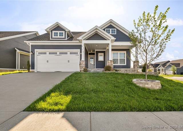 Property at 4176 Heitz Ave, Jeffersonville, IN 47130, 4 beds, 3 baths