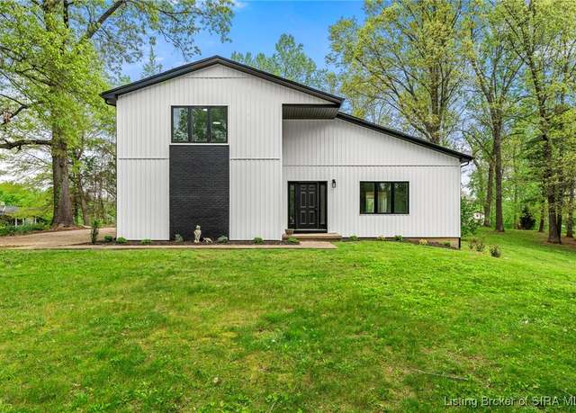 Property at 1240 Parkwood Dr, Corydon, IN 47112, 4 beds, 3 baths