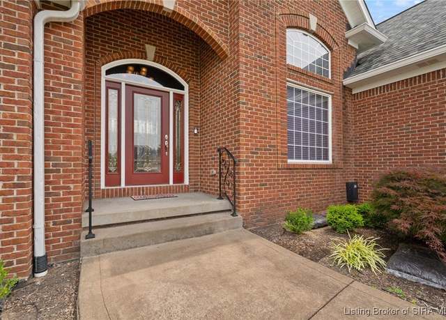 Property at 2903 Moccasin Ct, New Albany, IN 47150, 4 beds, 3 baths