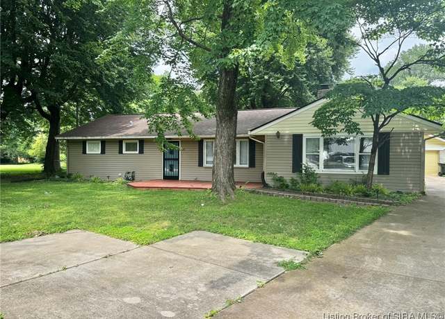 Property at 30 Mcbride Dr, Jeffersonville, IN 47130, 3 beds, 1 bath