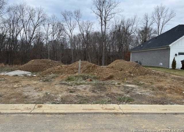 Property at 826 Kings Ct, Memphis, IN 47143