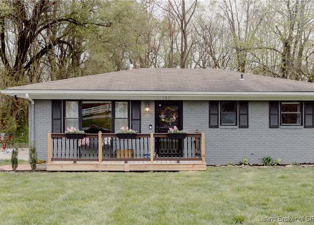 Property at 103 E Loma Vista Dr, Jeffersonville, IN 47130, 3 beds, 1 bath