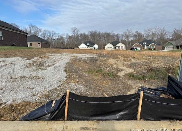 Property at 904 Audobon Ct, Memphis, IN 47143