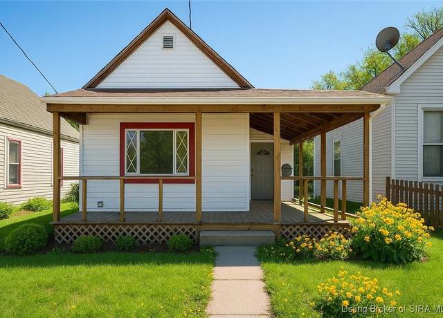 Property at 1512 Locust St, New Albany, IN 47150, 2 beds, 1 bath