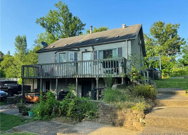 Property at 810 Basham Dr, Charlestown, IN 47111, 2 beds, 1 bath