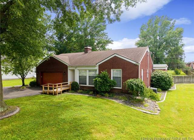 Property at 1407 Slate Run Rd, New Albany, IN 47150, 3 beds, 2.5 baths