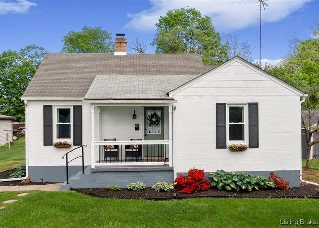 Property at 211 Lockwood Ave, Salem, IN 47167, 2 beds, 1 bath
