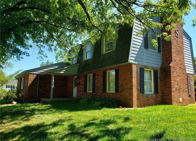 Property at 4 Cavanaugh Ct, Salem, IN 47167, 3 beds, 2.5 baths