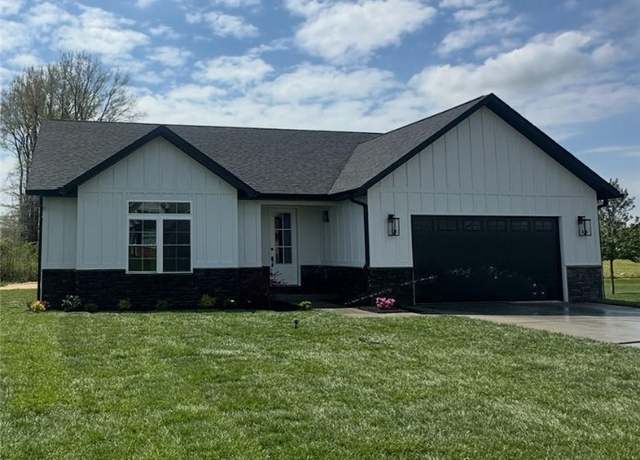 Property at 2013 W Galway Trl S, Madison, IN 47250, 3 beds, 2 baths