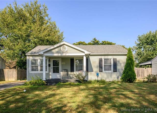 Property at 1014 Morris Ave, Jeffersonville, IN 47130, 3 beds, 1 bath