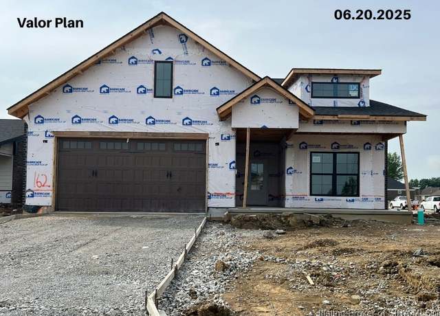 Property at 5100 Woodstone Cir, Jeffersonville, IN 47130, 4 beds, 3 baths