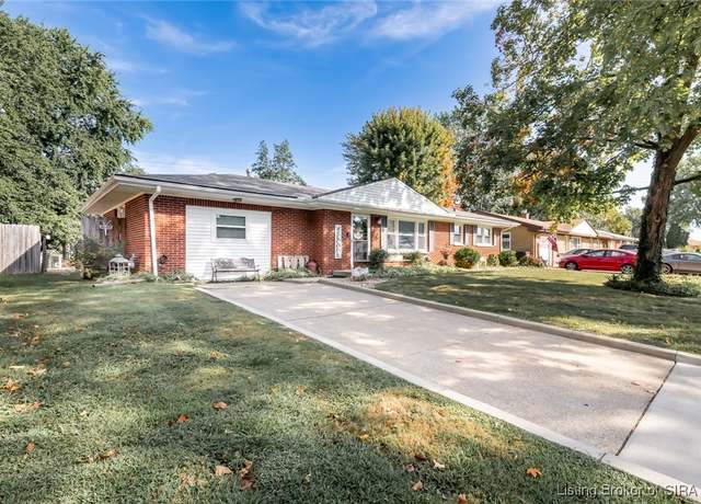 Property at 20 Oxford Dr, New Albany, IN 47150, 3 beds, 2 baths