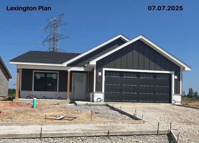 Property at 5119 Woodstone Cir, Jeffersonville, IN 47150, 3 beds, 2 baths